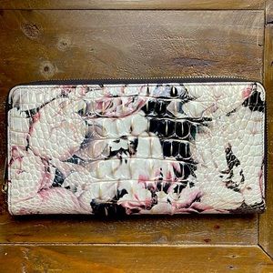 Brahmin Skylar Clutch